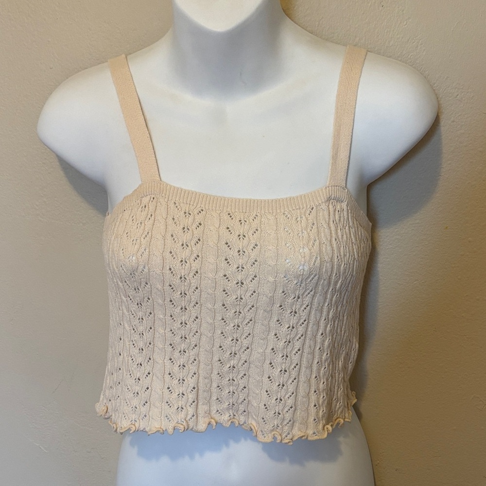 Chic Cream Knit Women's Crop Top